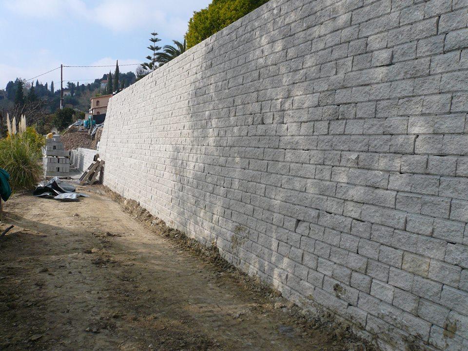 Mur de soutènement en bloc de béton Leromur